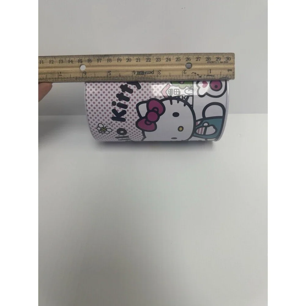 Hello Kitty Pink Tin Coin Bank Metal Piggy Bank Savings Can Sanrio New NWOT